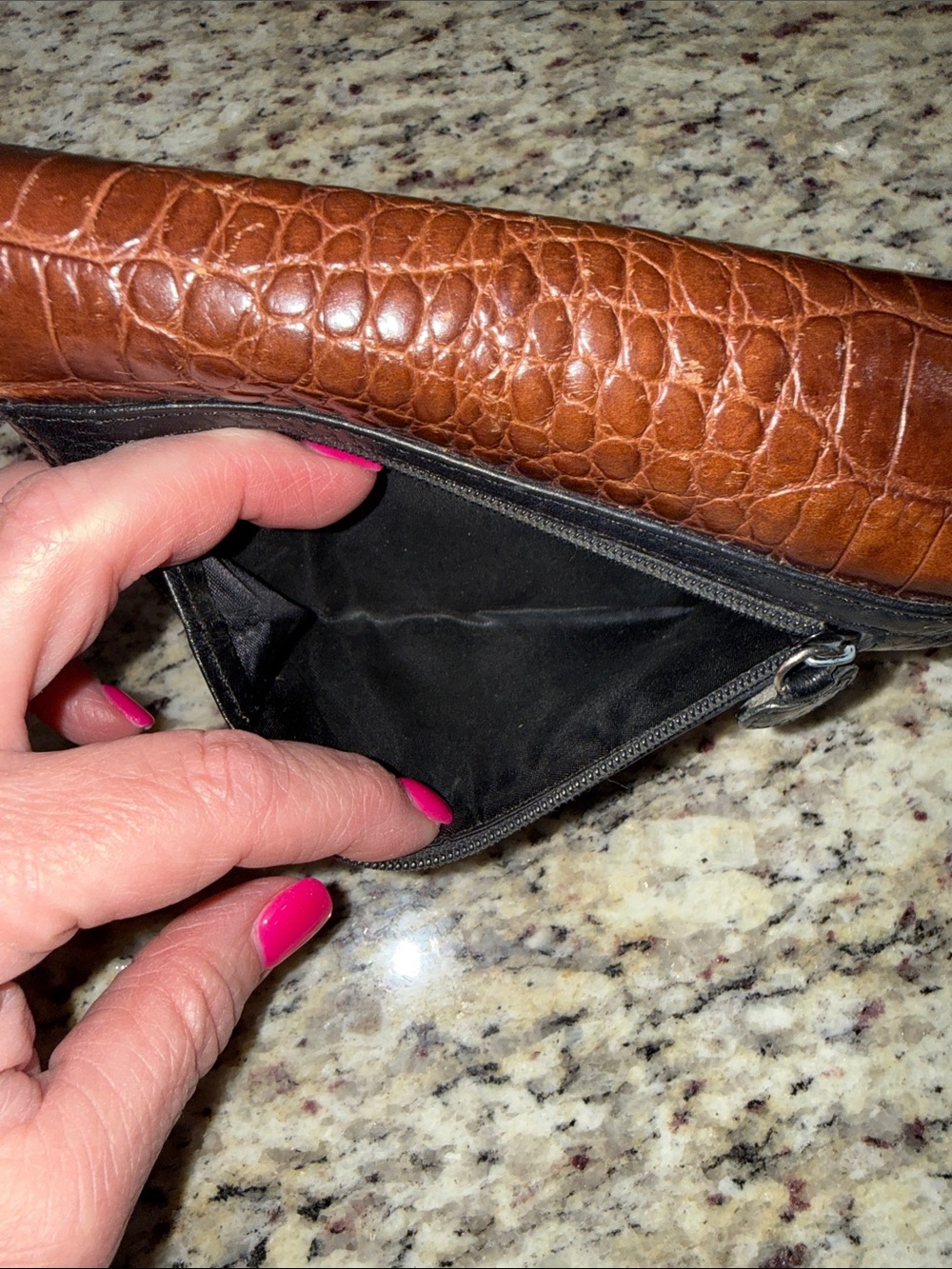 Brighton Leather Organizer Wallet Brown Croc Embossed Black Pebbled Heart Wallet - Picture 10 of 10